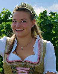 Julia I.